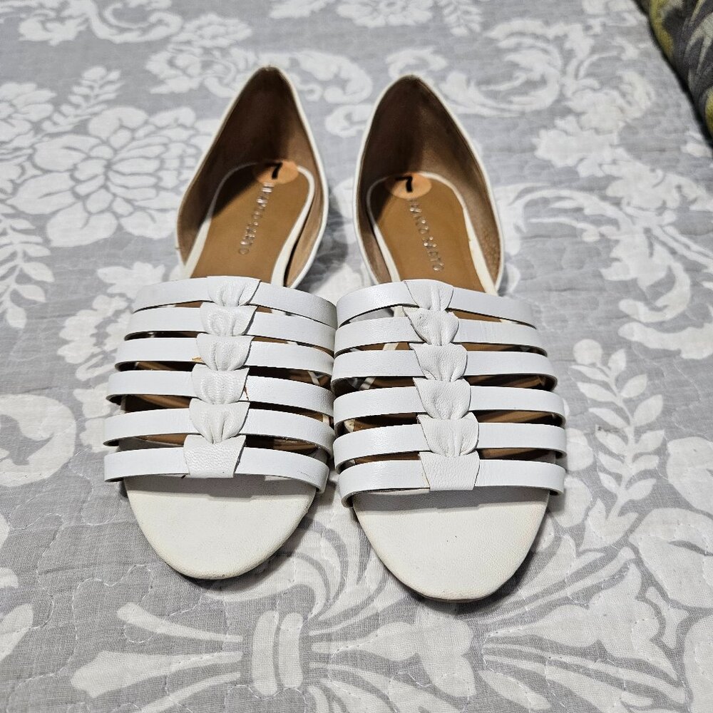 Franco Sarto Size 7 Women's White Flat Open Toe Shoes